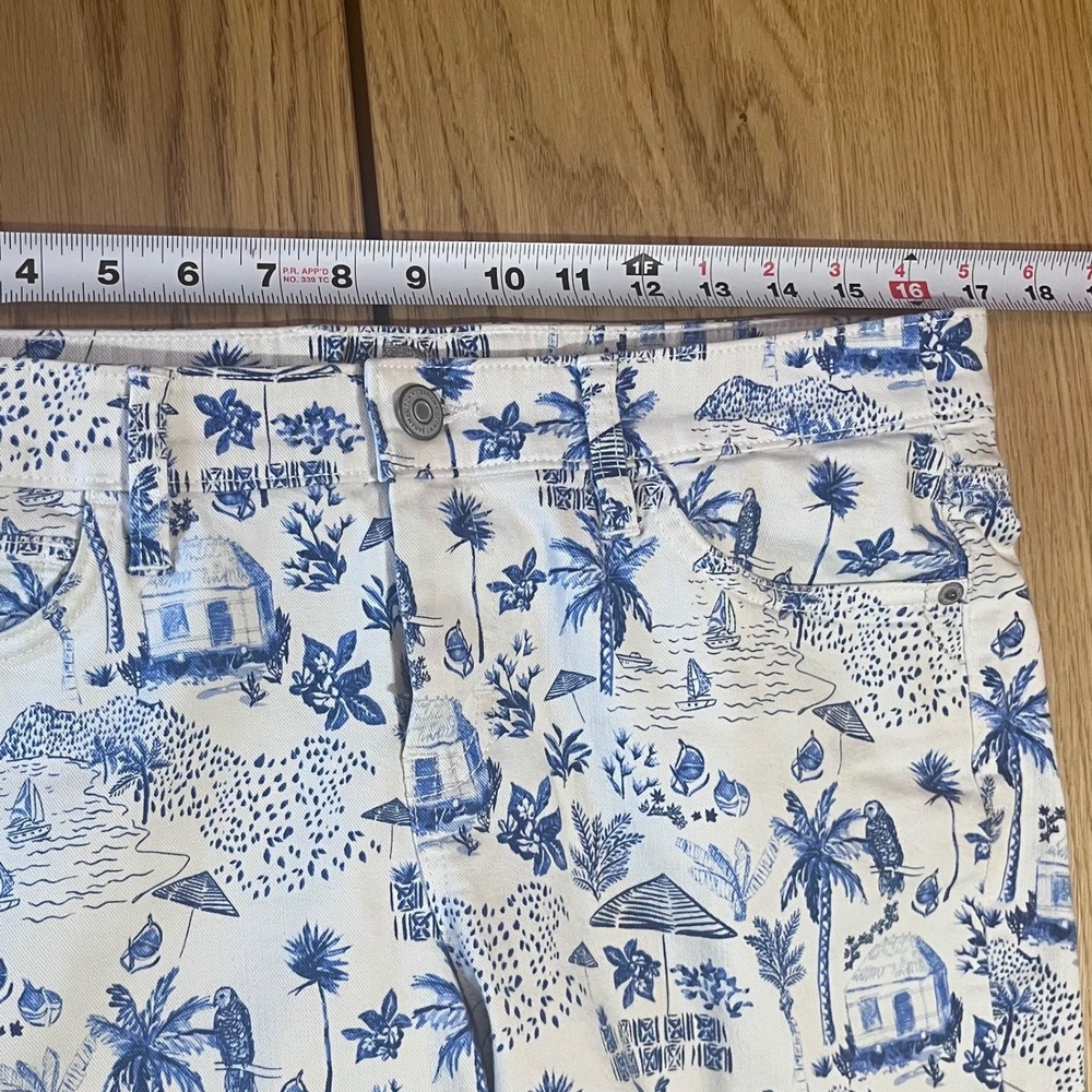 Tommy Bahama Beach Hut Print Jeans Womens 30x24 Blue White Coastal Toile - Picture 5 of 8